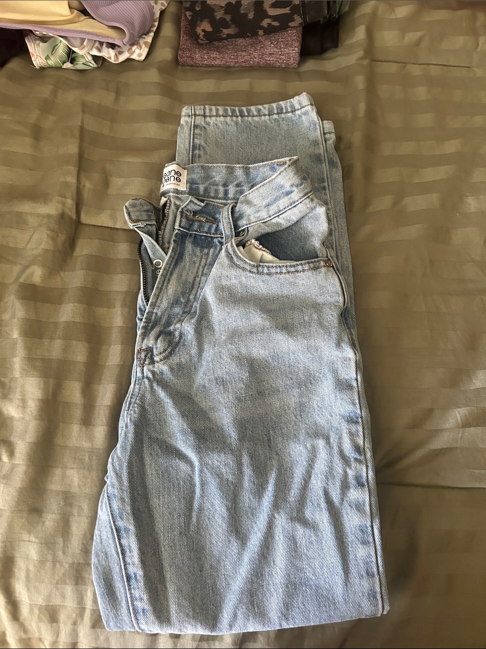 Light Wash Women’s Jeans - Classic High-Rise Denim